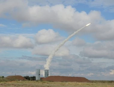 S-300: Δείτε βολές του ρωσικού αντιαεροπορικού συστήματος